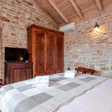 Vakantiehuis Harpocrates Vrboska