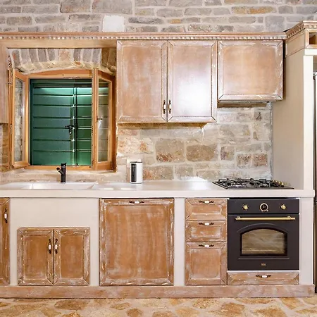 Harpocrates * Vrboska